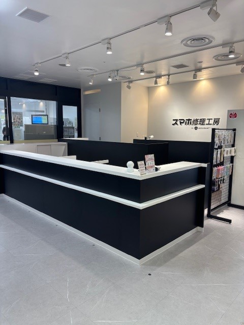 スマホ修理工房ディアモール大阪店