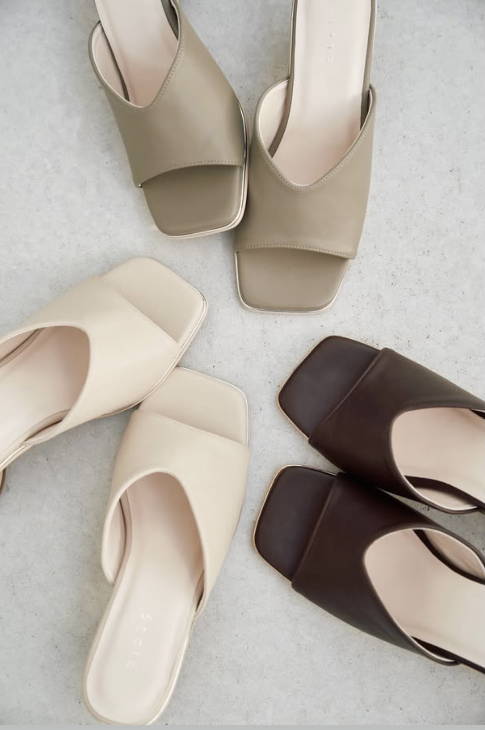 Stola. 夏のサンダルのご紹介