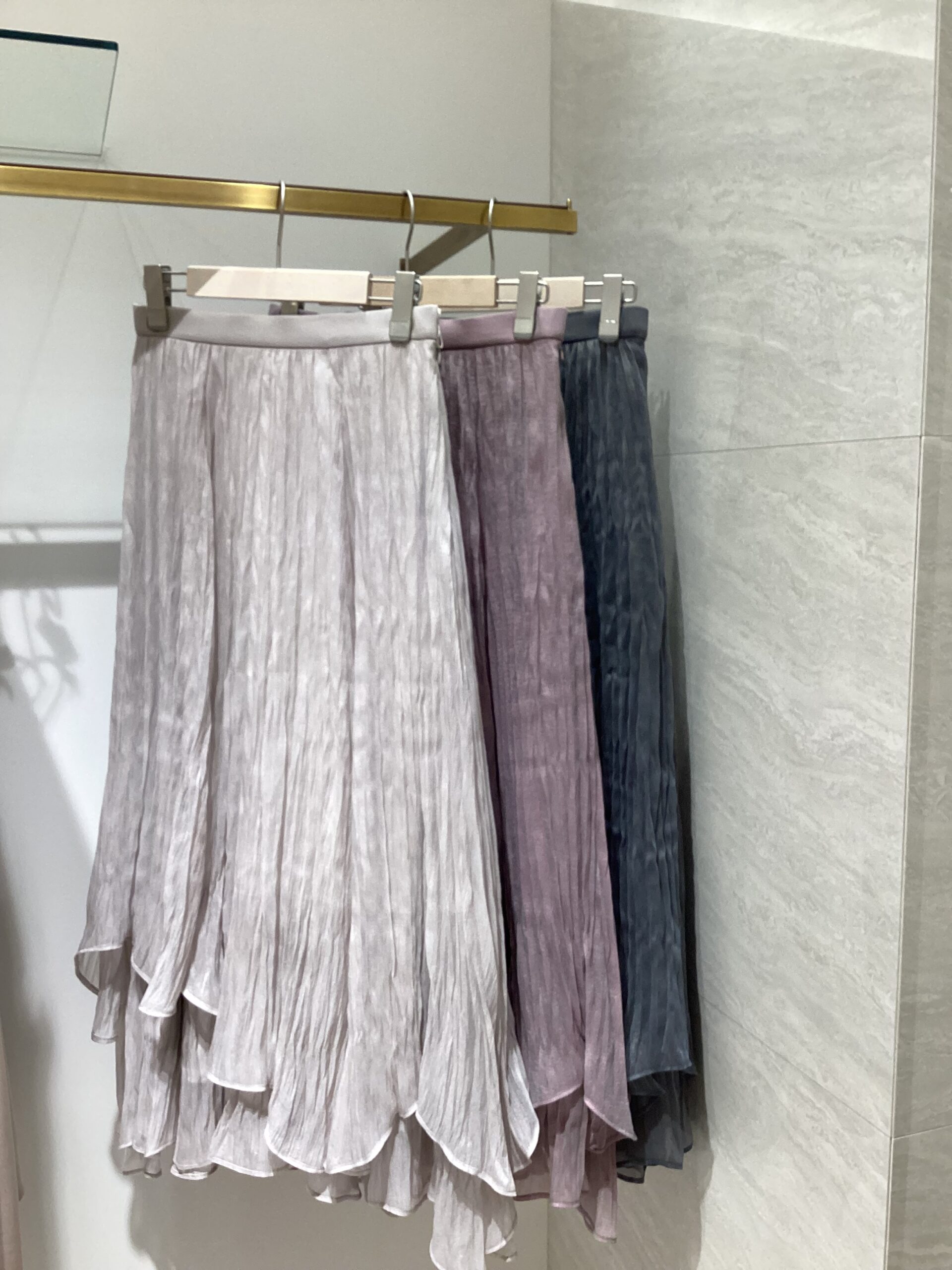 Stola.   コーデの主役になる着映えスカートのご紹介