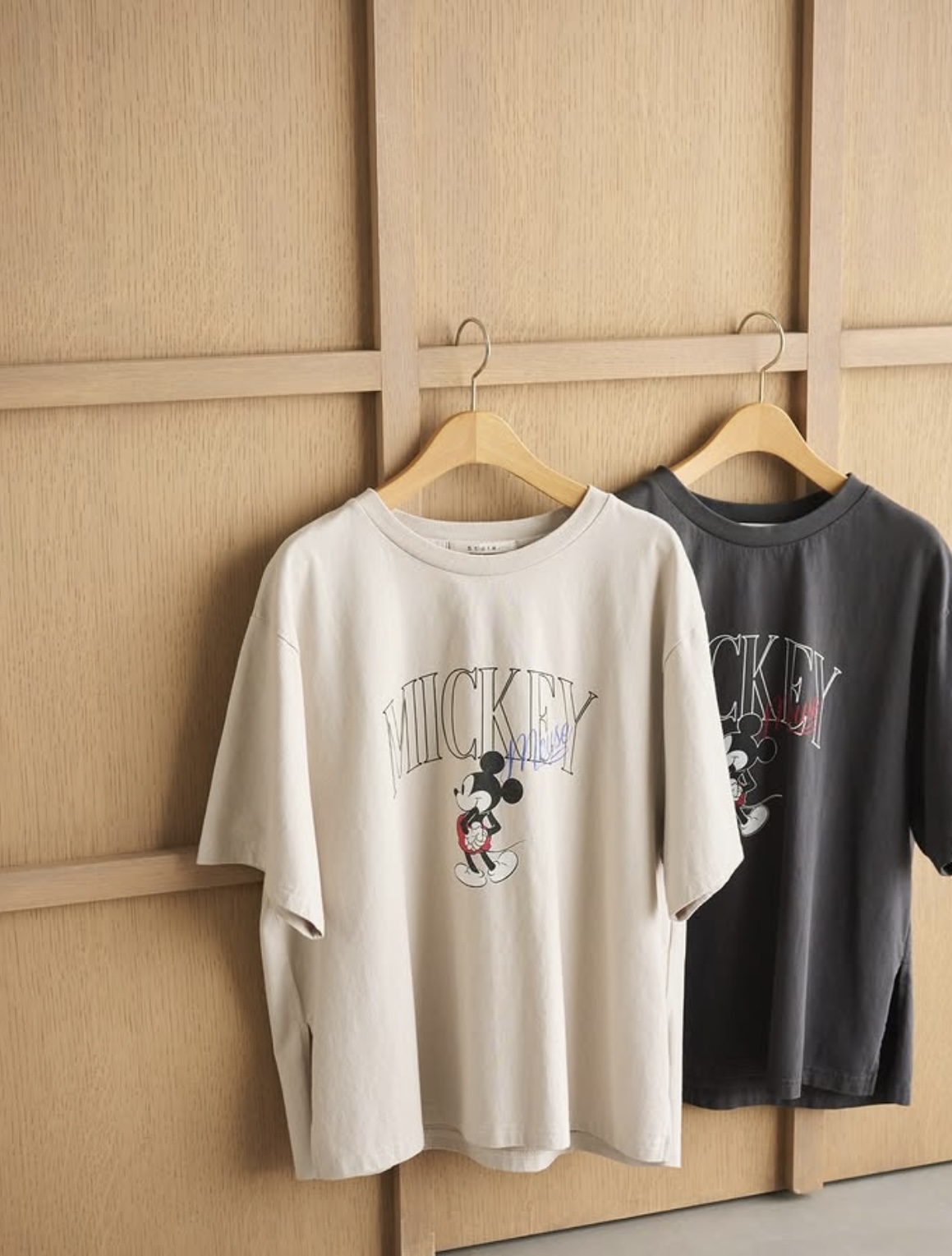 Stola. ミッキープリントTシャツのご紹介第一弾