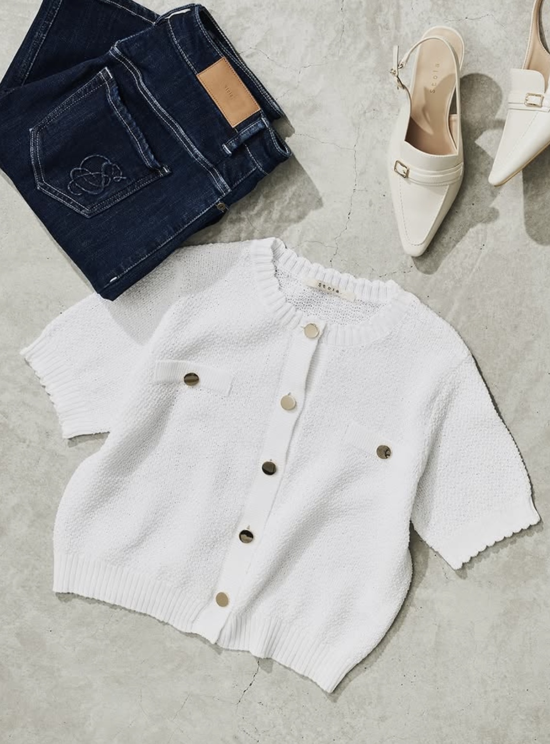 Stola. 暑い夏もさらりと羽織れるカーディガンのご紹介