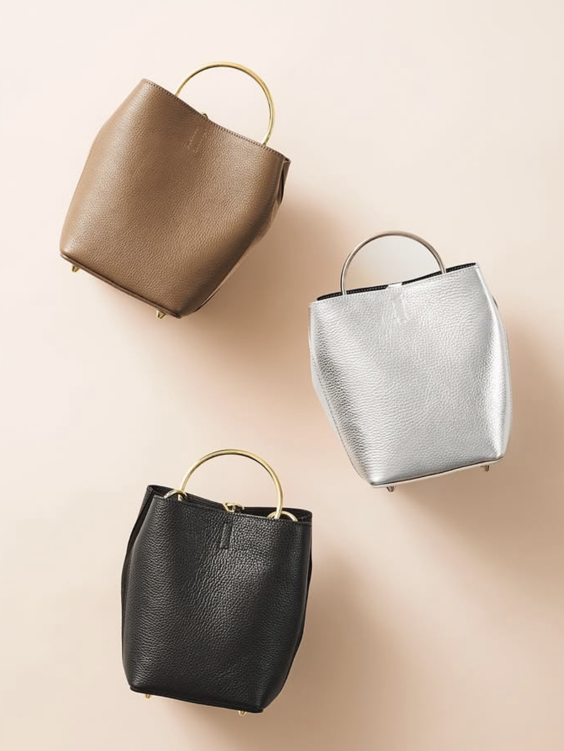 Stola. おしゃれを格上げするコラボバッグのご紹介