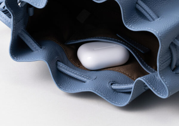 新商品】本革巾着バッグ ｜ LIB ｜ ディアモール大阪