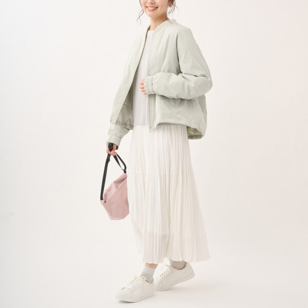 春を先取り！雨や汚れに強い【すごナノ撥水】のきれいめ薄綿ジップブルゾン