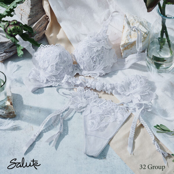 【New Arrival】32グループが入荷いたしました♡