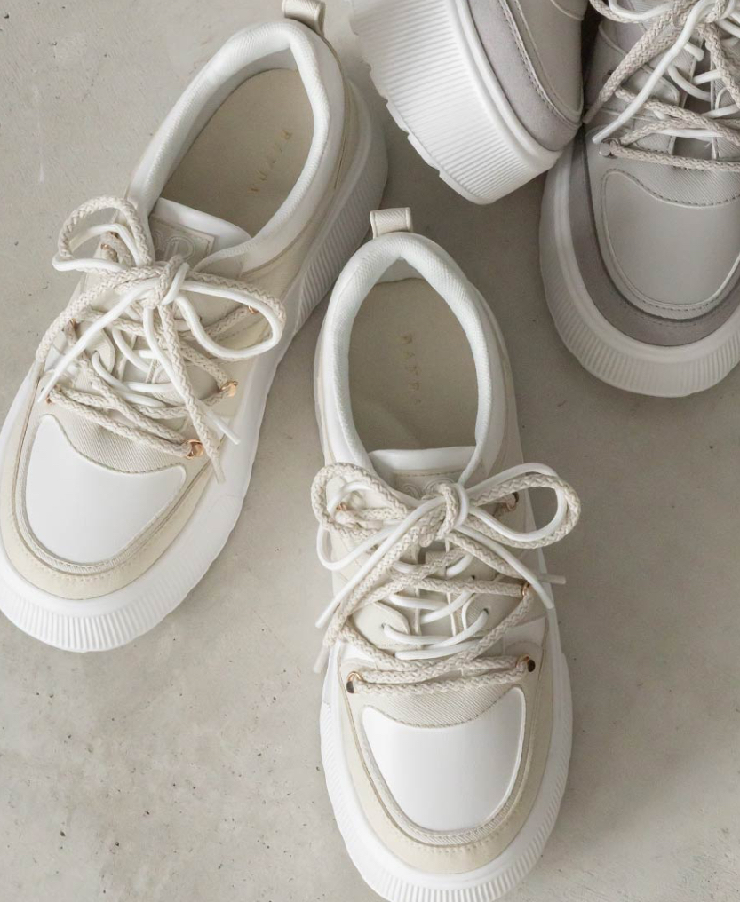 ダブルシューレースボリュームソールスニーカー☆