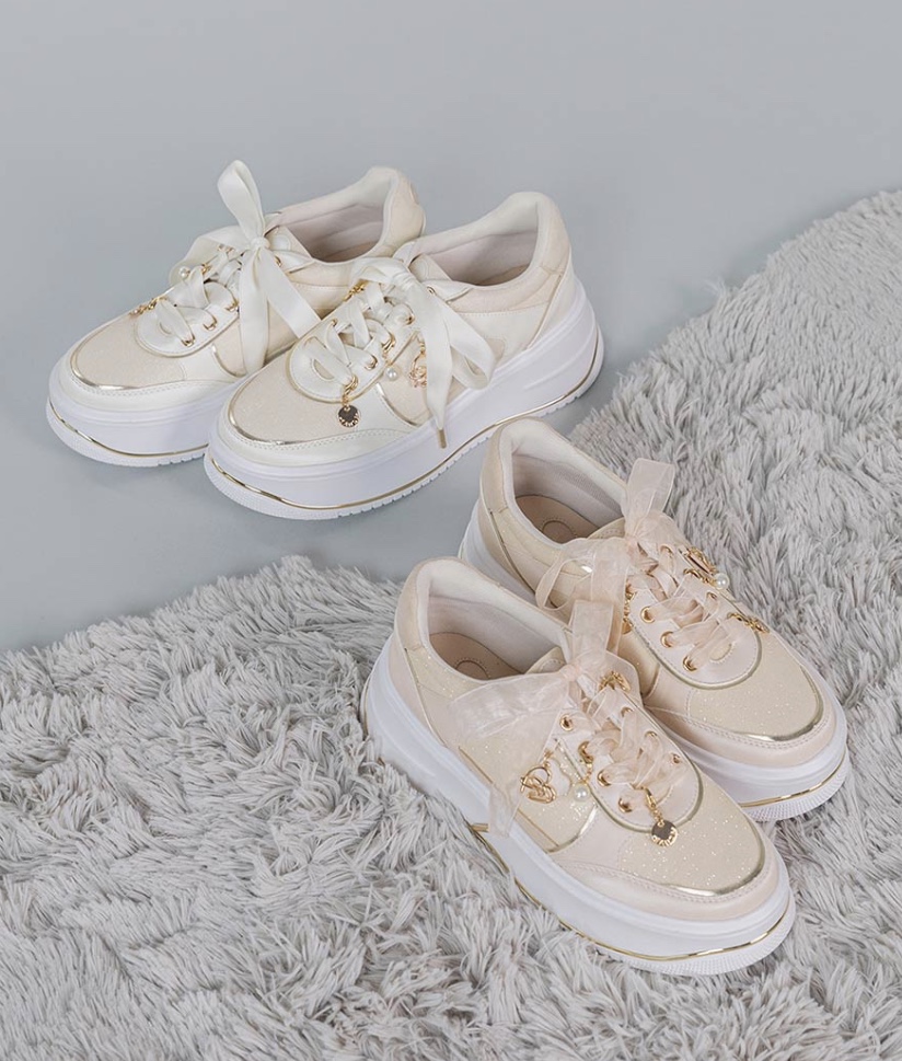 【Heart Collection】☆2WAY ハートチャームボリュームスニーカー