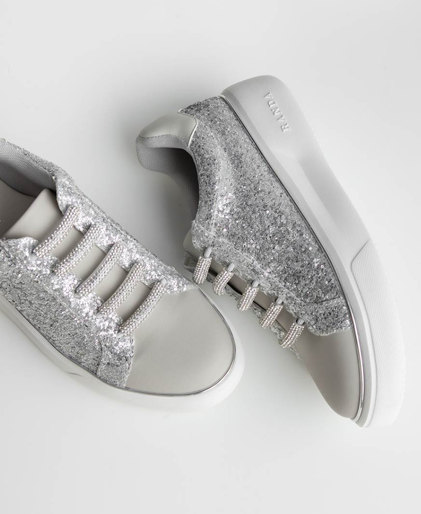 新色☆ビジューパーツグリッタースニーカー