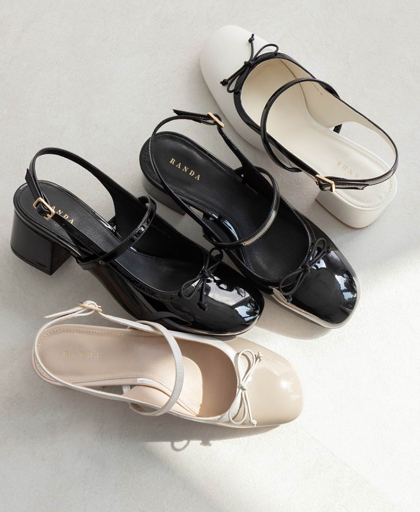 エナメルバックストラップパンプス☆