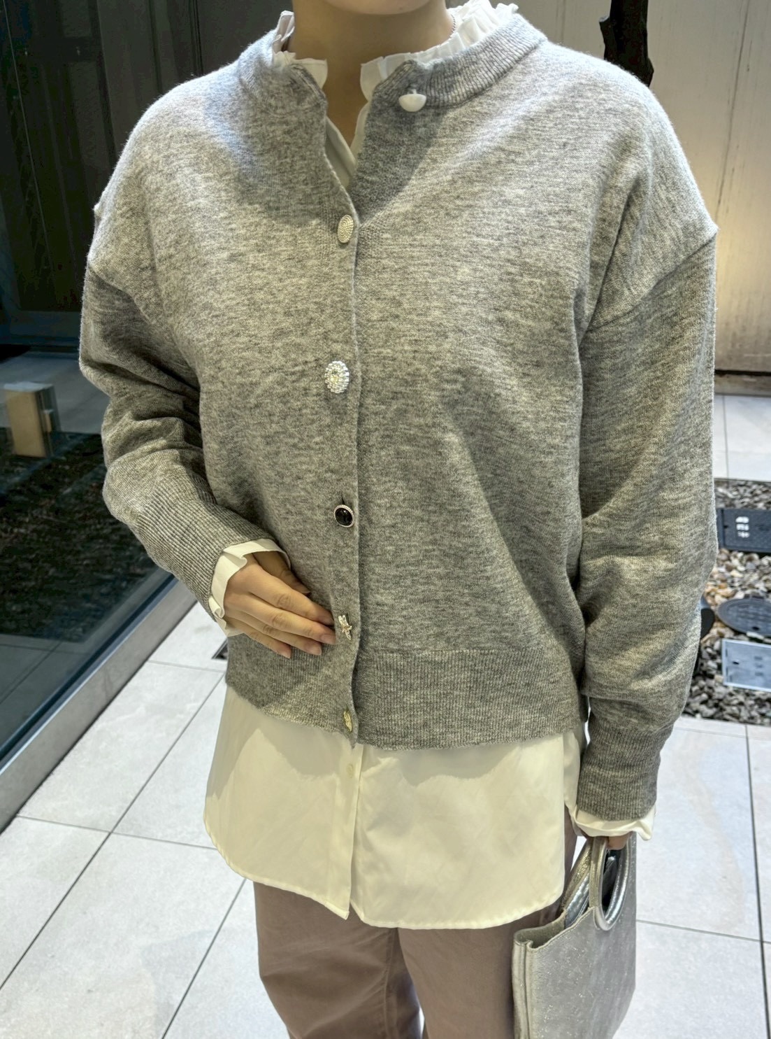 【着回しに◎】ビジューボタンカーディガン