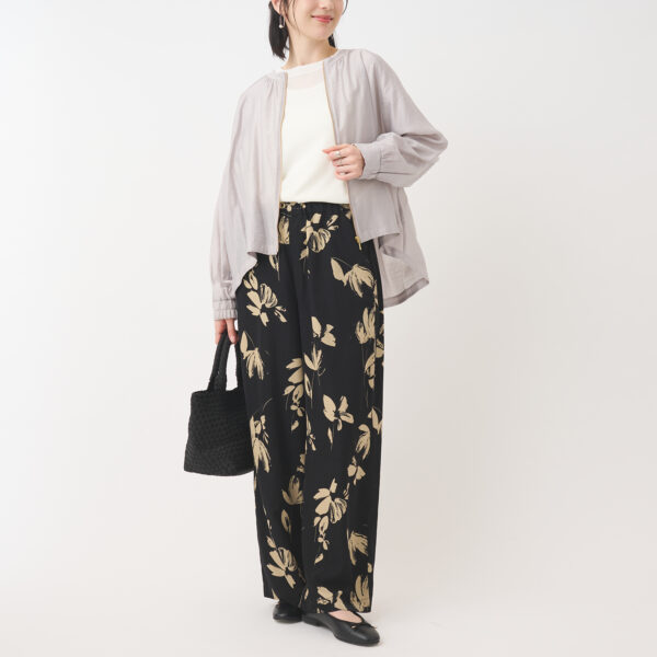 【接触冷感】ブラウス感覚でさらりと。バックギャザーシアーブルゾン