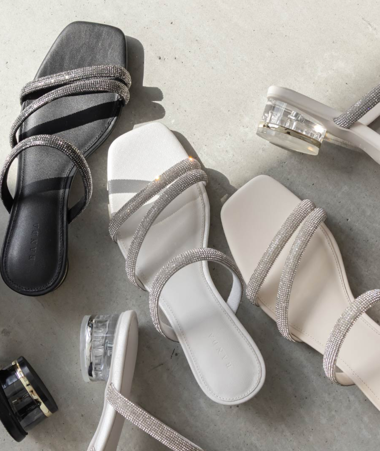 クリアヒールビジューストラップサンダル☆