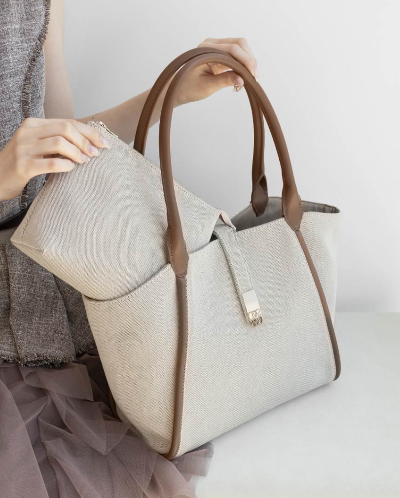 【26AW】☆ ポーチ付きパイピングデザイントートバッグ
