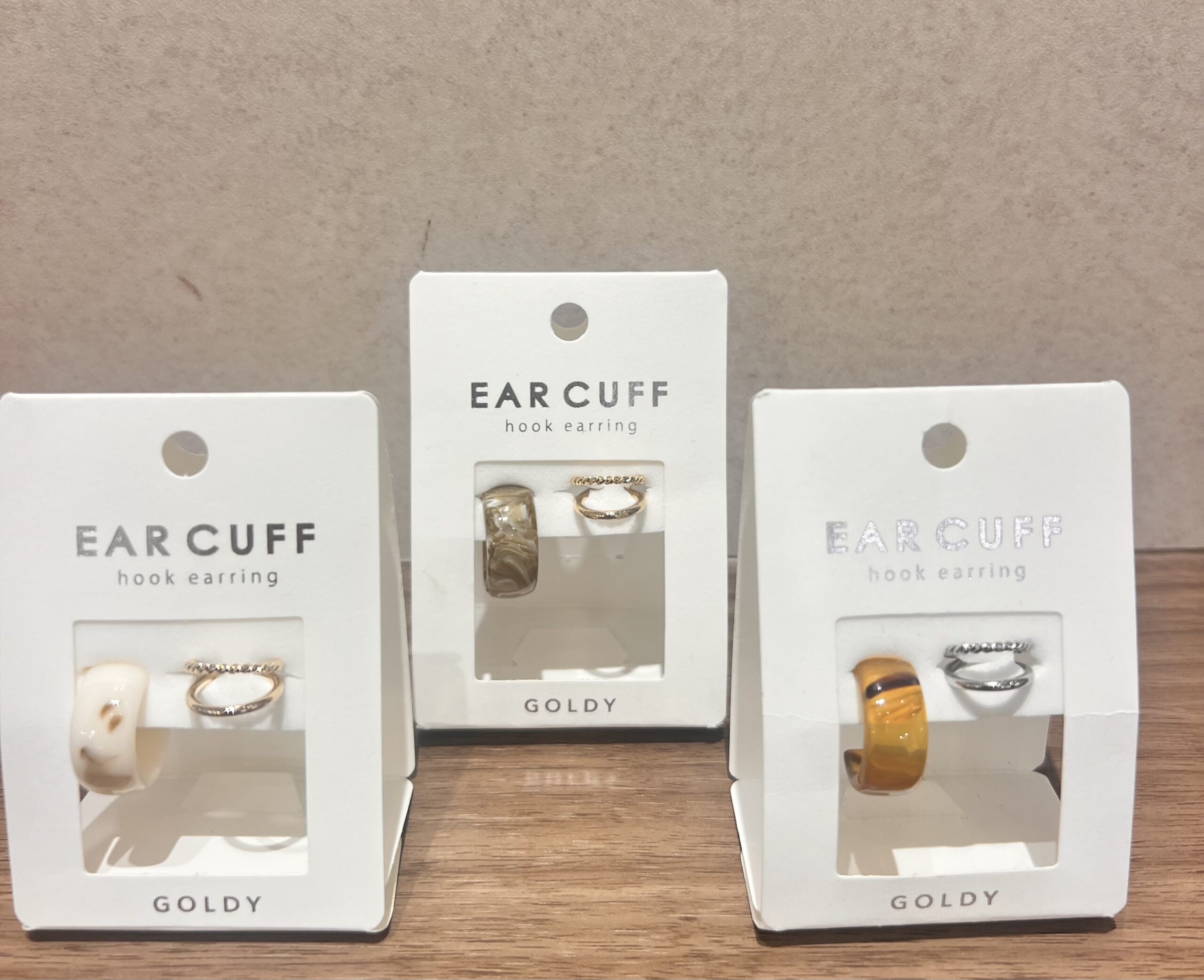 ［再入荷］カラーイヤーカフ